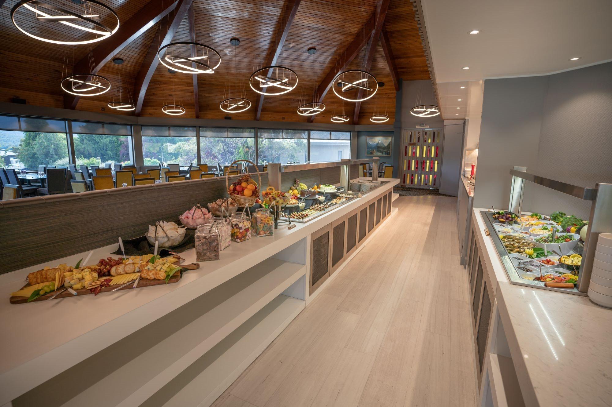 Distinction Luxmore Hotel Те Анау Екстериор снимка