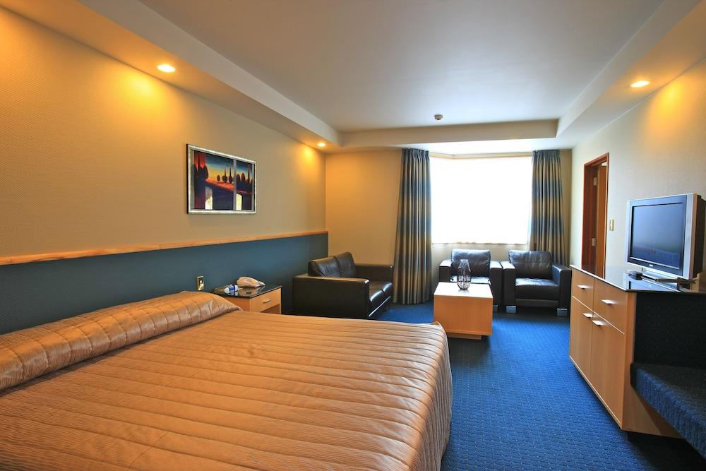 Distinction Luxmore Hotel Те Анау Екстериор снимка