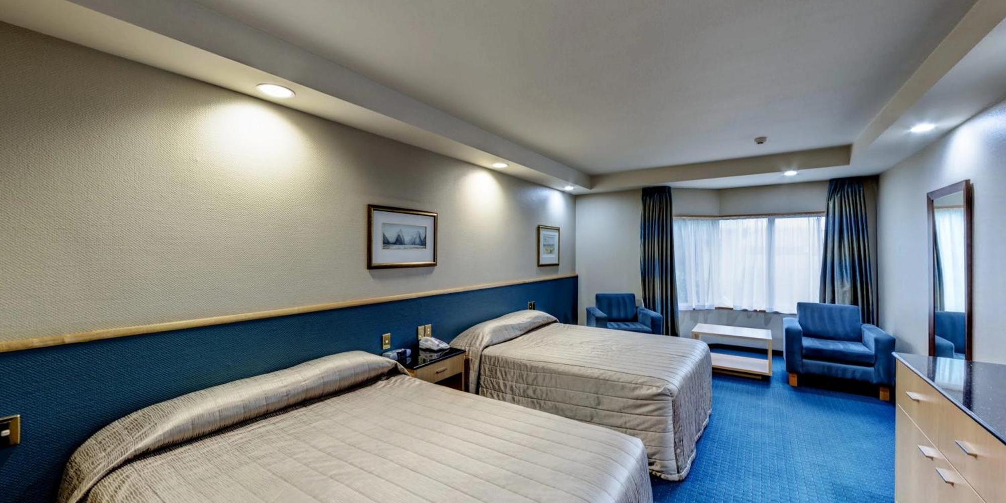 Distinction Luxmore Hotel Те Анау Екстериор снимка