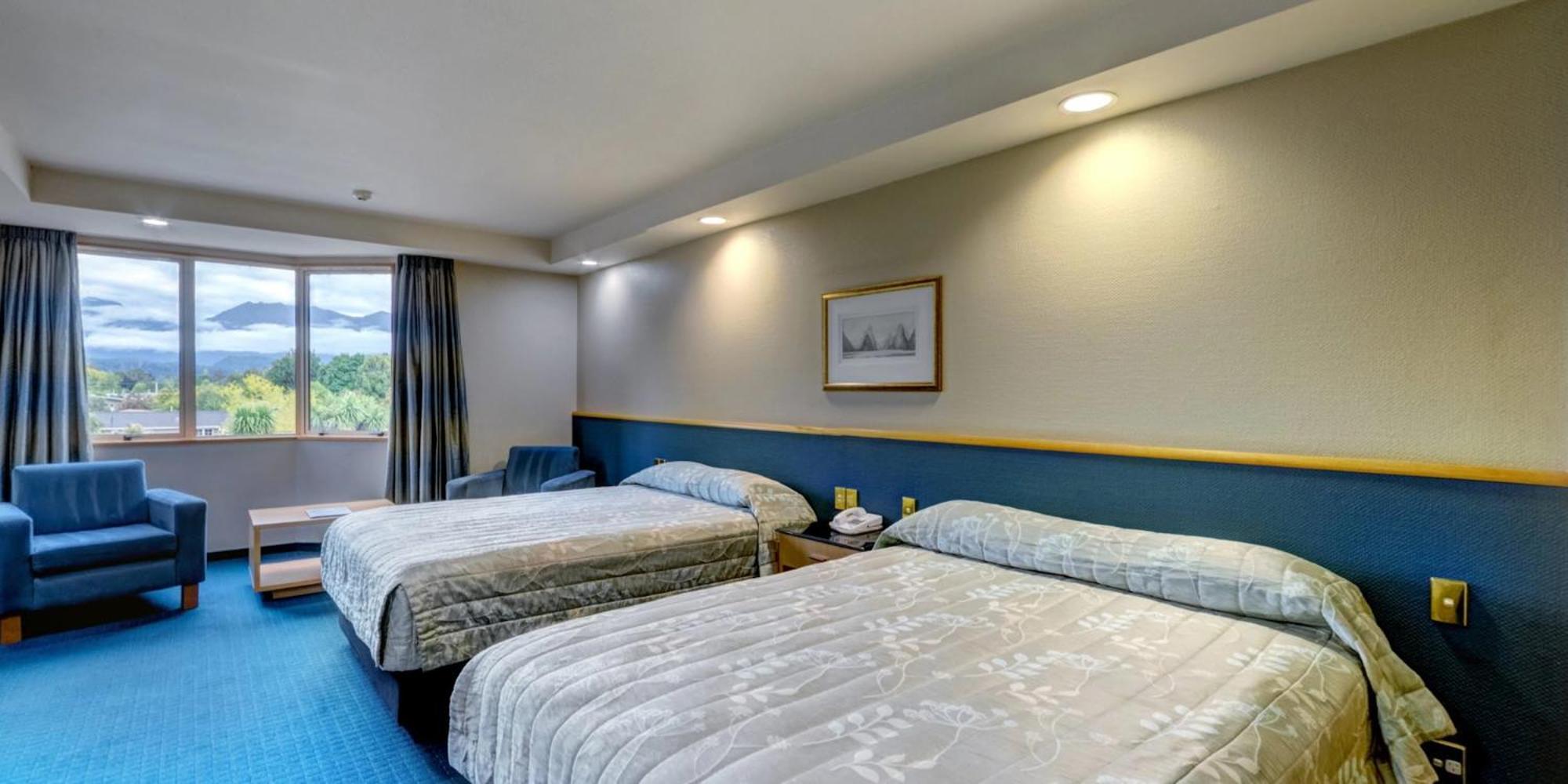 Distinction Luxmore Hotel Те Анау Екстериор снимка