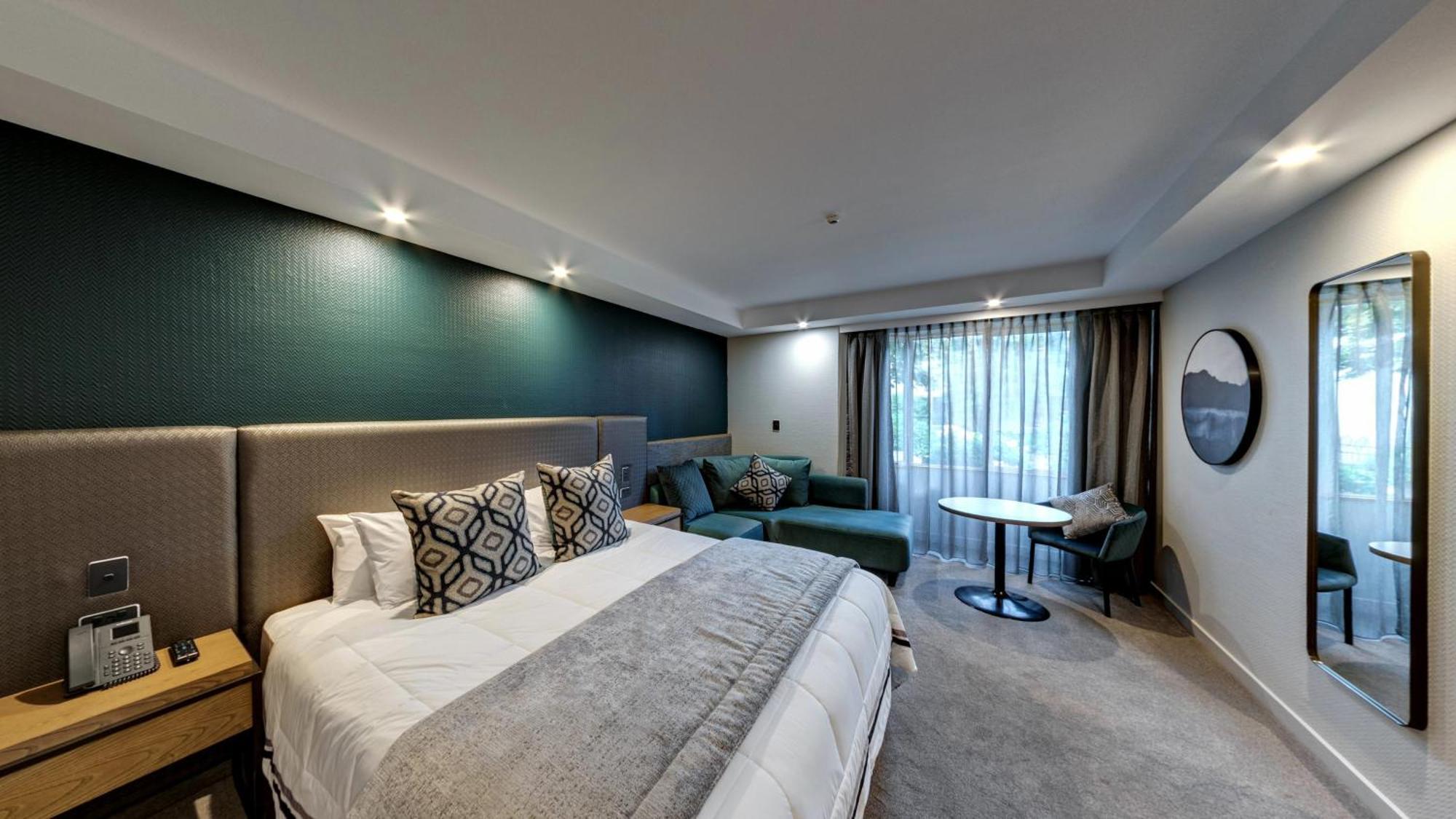 Distinction Luxmore Hotel Те Анау Екстериор снимка